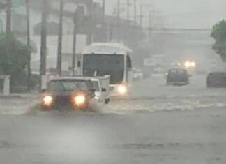 ¡¿Viste toda esa lluvia?! inundación en Puerto Vallarta
