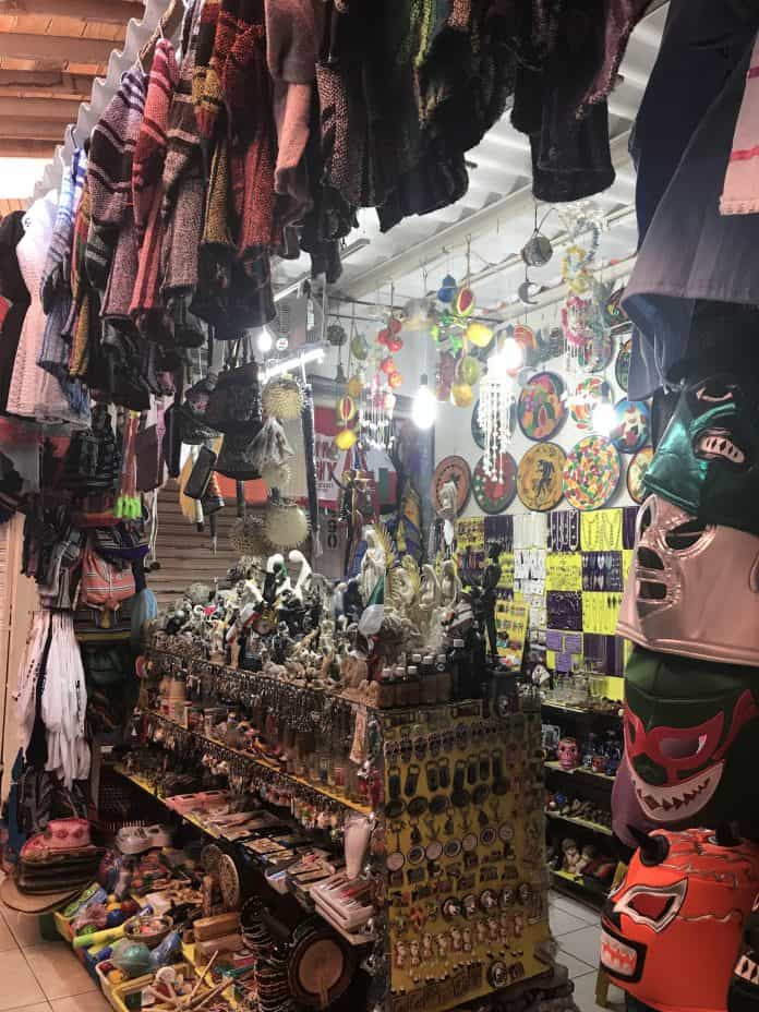 Río Cual Market Celebrates 80 Years
