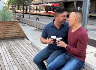Hilton Puerto Vallarta dará la bienvenida a una pareja gay plantada en el altar con una boda gratis Josh y Heath
