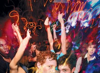 Guía exclusiva de NightLife para bares y clubes LGBTQ de PV