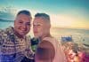 Drag Race juez Ross Mathews se casa en Puerto Vallarta en Almar Ross Mathews se casó con su prometido, el Dr. Wellinthon García, en una ceremonia en Puerto Vallarta el sábado 7 de mayo de 2022, le dijo a la revista People en una exclusiva sesión fotográfica y entrevista.