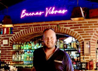 Awaysis ofrece un retiro de la ajetreada Vallarta Gavin Garner, Awaysis