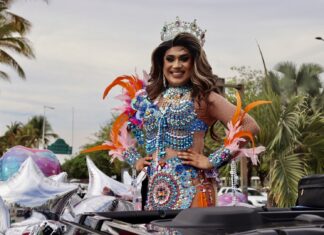 Puerto Vallarta brilla con cinco nominaciones en los LGBTQ+ Travel Awards desfile del orgullo de vallarta 2023
