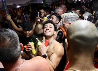 Puerto Vallarta Gay: El último refugio gay+ de México Fiesta callejera del Vallarta Pride 2023 Gay Puerto Vallarta
