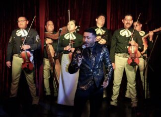 Cuevas y sus amigos llevan la historia de la música y de México a Incanto Alberto Cuevas en México Mágico. Fotos de Oscar Almeida.
