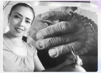 El arte de Yesenia captura el tiempo y crea una historia Yesenia