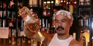 Los bares de Puerto Vallarta ofrecen la hora feliz de verano studs mixer