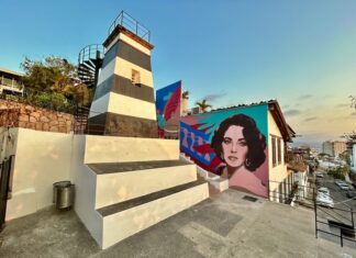 Colectivo Rompe Rescata Faro Abandonado en el Centro de la Ciudad y Rinde Homenaje a Elizabeth Taylor Rompe unveiled their latest mural at the Faro Matamoros, paying homage to the iconic actress Elizabeth Taylor. Photo by Oscar Almeida.