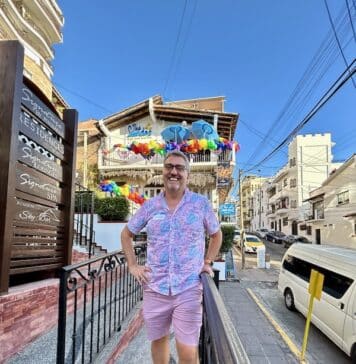 Celebrando 15 años, The Swedes nominado al «Mejor restaurante de propiedad gay The Swedes Owner Christopher Maluck.