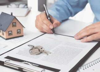 Toma de Posesión vs. Cierre: Desmitificando el Proceso de Preventa en Puerto Vallarta y Riviera Nayarit poncho column taking possession real estate
