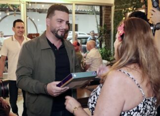 El Presidente Electo Munguía se Reúne con Líderes Empresariales LGBTQ+ Luis Ernesto Munguía, president-elect of Puerto Vallarta