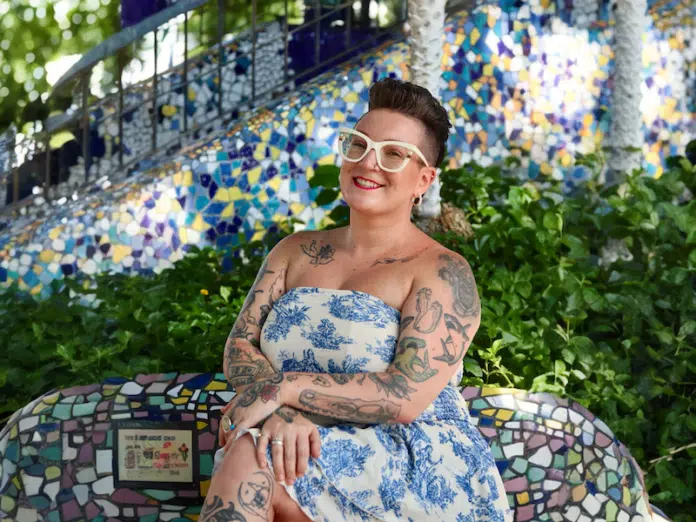 Effie Passero toma el escenario global desde los sueños de un pequeño pueblo Effie Passero