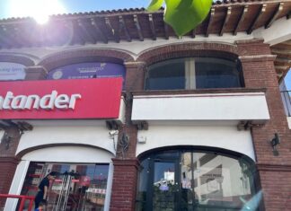 El Centro Comunitario LGBTQ+ se Expande, Ofrece Nuevos Servicios Vallarta's Gay+ Community Center is located at Morelos 101-Local 3B, Centro, 48300 Puerto Vallarta, Jal. It has recently expanded it's physical space and its services. Photo by Jerry Jones