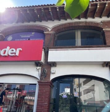 El Centro Comunitario LGBTQ+ se Expande, Ofrece Nuevos Servicios Vallarta's Gay+ Community Center is located at Morelos 101-Local 3B, Centro, 48300 Puerto Vallarta, Jal. It has recently expanded it's physical space and its services. Photo by Jerry Jones