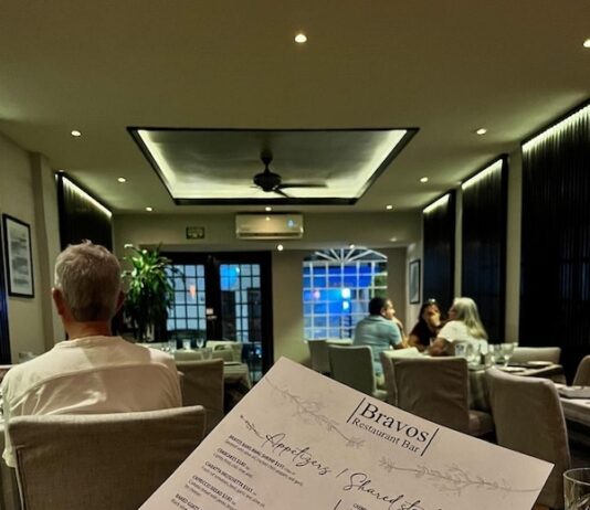 Bravos mantiene los platos clásicos en su carta durante todo el verano Restaurante Bravos