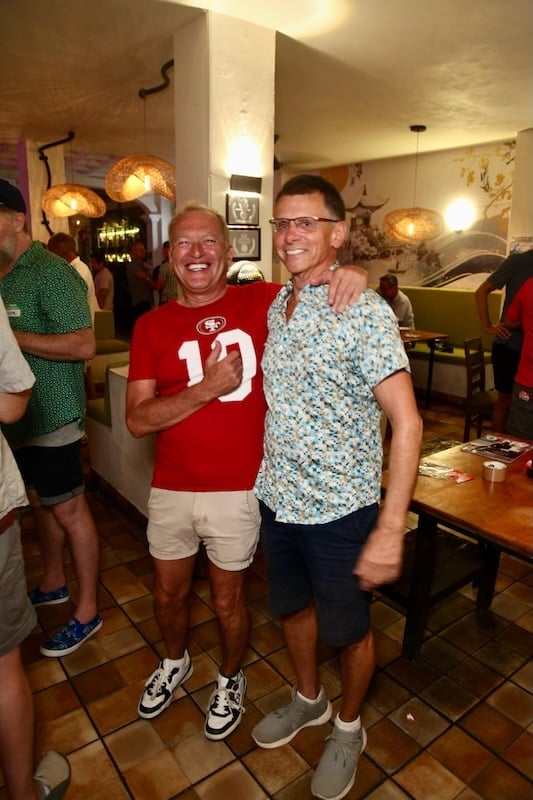 Encuentro gay en Let's Pho