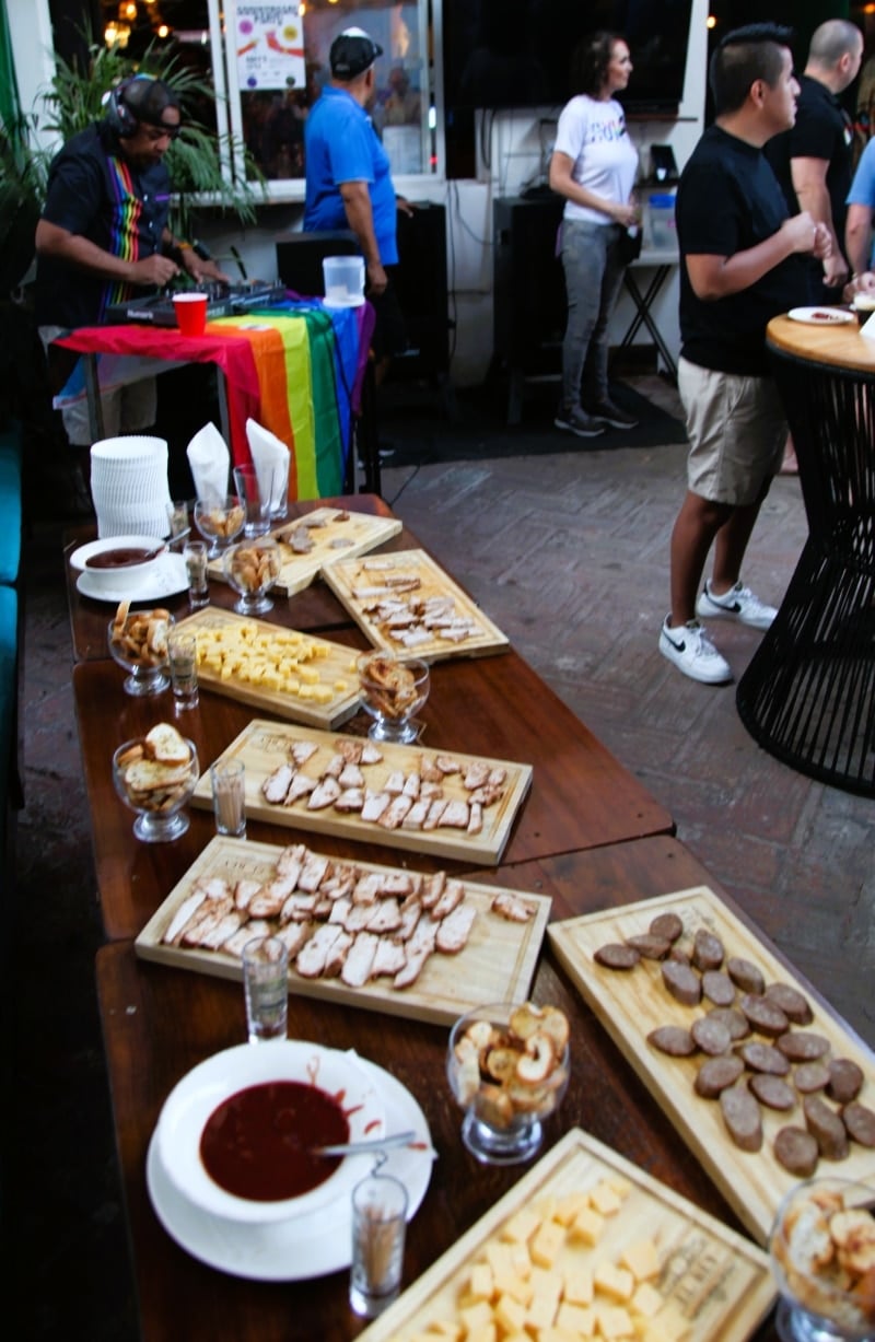 Encuentro para la comunidad homosexual con barbacoa en El Rey
