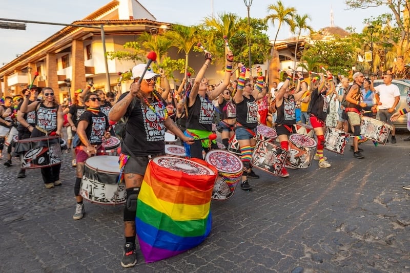 Fotografías del desfile del orgullo 2025 por PVRPV