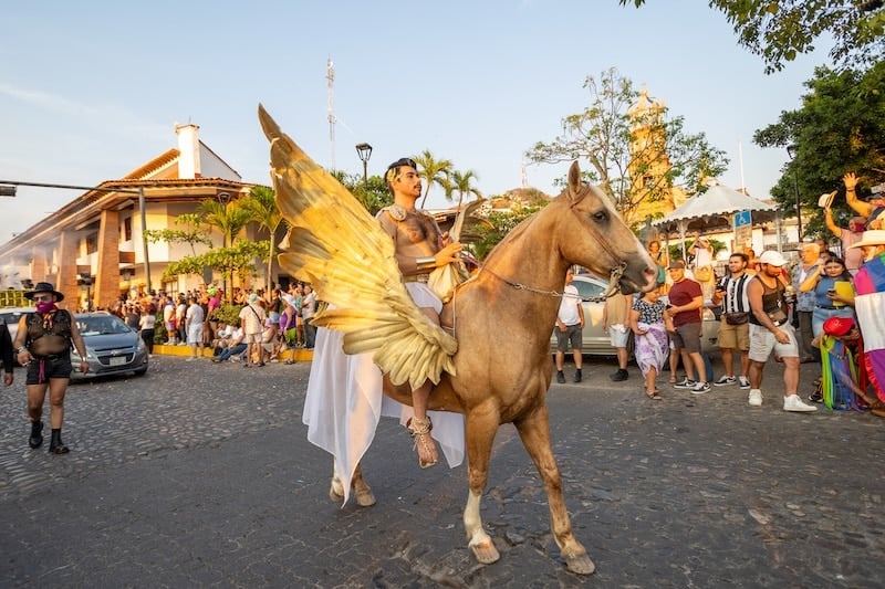 Fotografías del desfile del orgullo 2025 por PVRPV