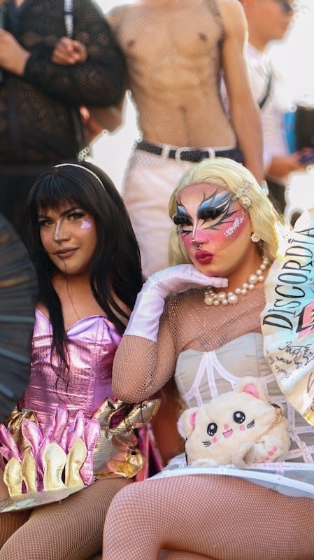 Fotografías del desfile del orgullo 2025 por PVRPV