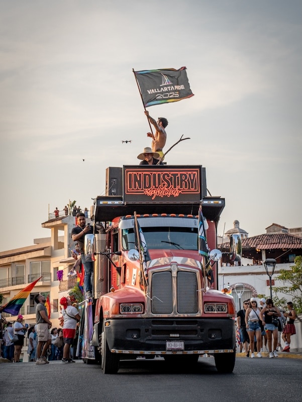 desfile del Orgullo PV 2025