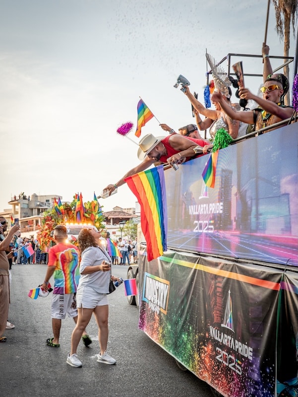 desfile del Orgullo PV 2025