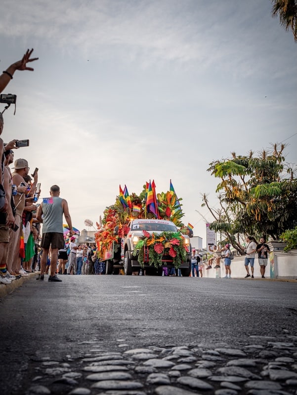 desfile del Orgullo PV 2025
