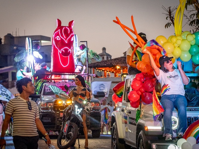 desfile del Orgullo PV 2025