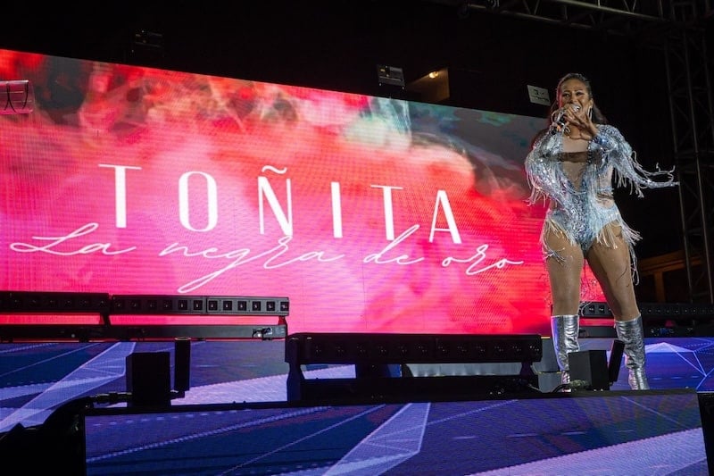 fotos de las actuaciones del concierto de la fiesta de cuadra del orgullo de vallarta