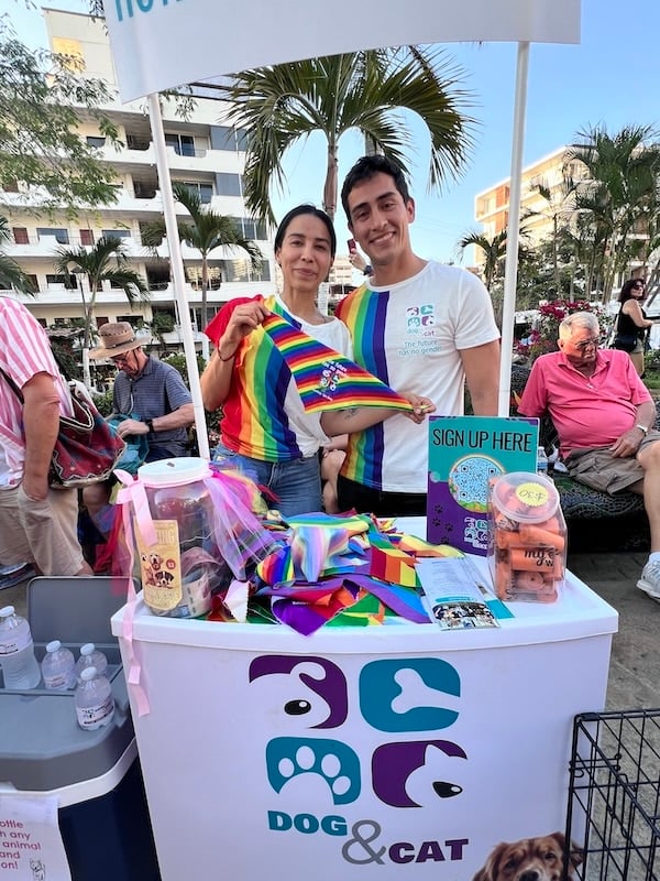 Jerry desfile del orgullo de mascotas