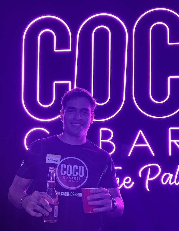 reunión social gay coco cabaret