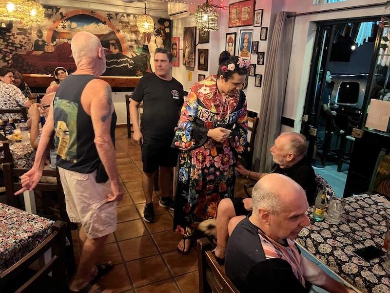 bar frida 24