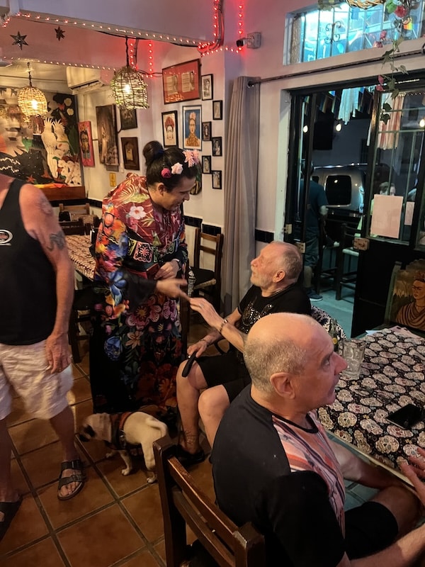 bar frida 24