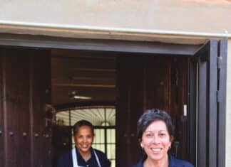 Lesbianas líderes: Celebrando a las figuras influyentes de nuestra comunidad oculto pareja