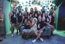 STUDS Bear Bar gana el premio “Mejor de los gays 2024” studs bear bar group photo