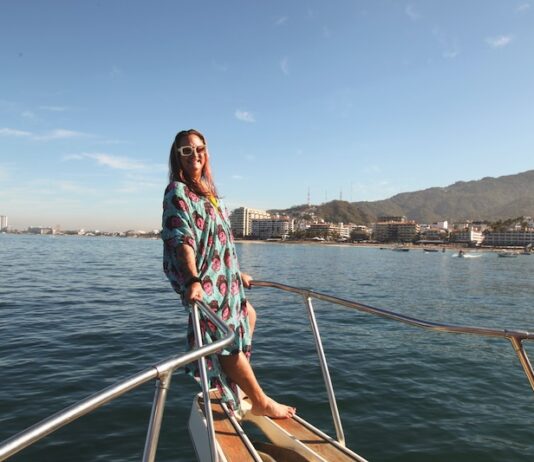 Tamale’s Tours celebra su puesto de finalista en la categoría de Mejor Tour en Barco Gay Tamale's Tours, Tamale