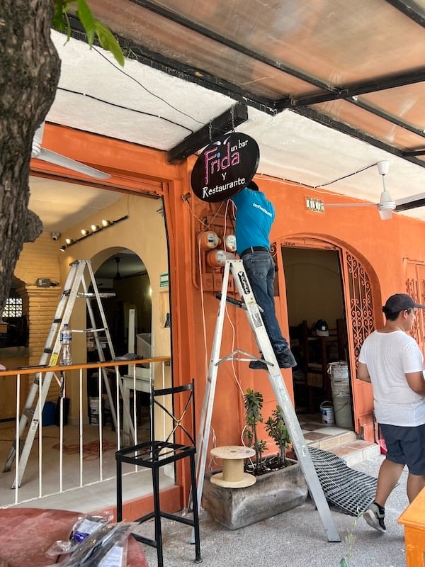 bar frida construcción 1