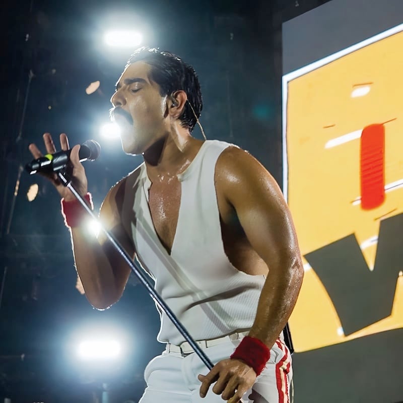FREDDIE DE CERCA