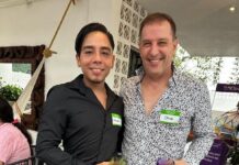 Galería de fotos: Gay+ Mixer en Cuale Condo Hotel alberto y jacob anfitriones