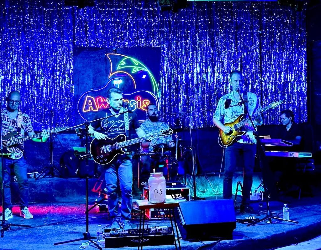 awaysis aniversario 3