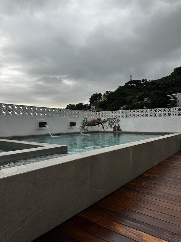 cuale pool