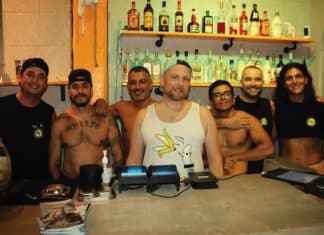 Going Bananas: El nuevo bar de Puerto Vallarta trae la diversión fábrica de plátanos