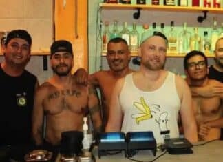 Going Bananas: El nuevo bar de Puerto Vallarta trae la diversión banana-print-03-696x464.jpg copy