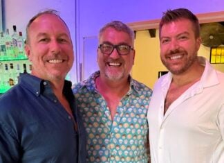 Fotos destacadas: Los suecos recaudan fondos para el Centro Gay grupo de tres suecos con cristóbal