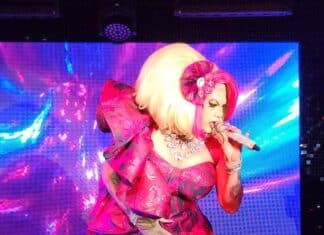 El bar restaurante Awaysis organiza evento a beneficio de Mama Tits Mama Tits Benefit