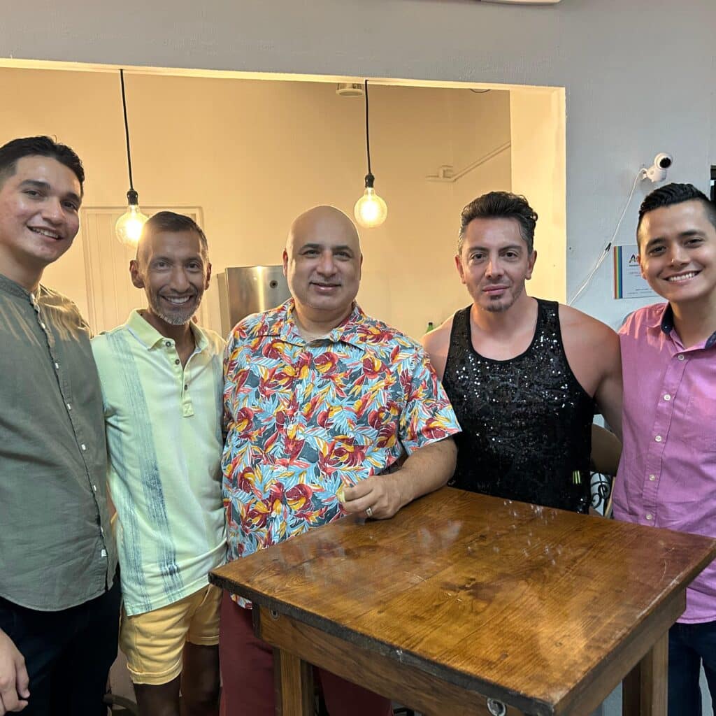 Cena de voluntarios Gay+