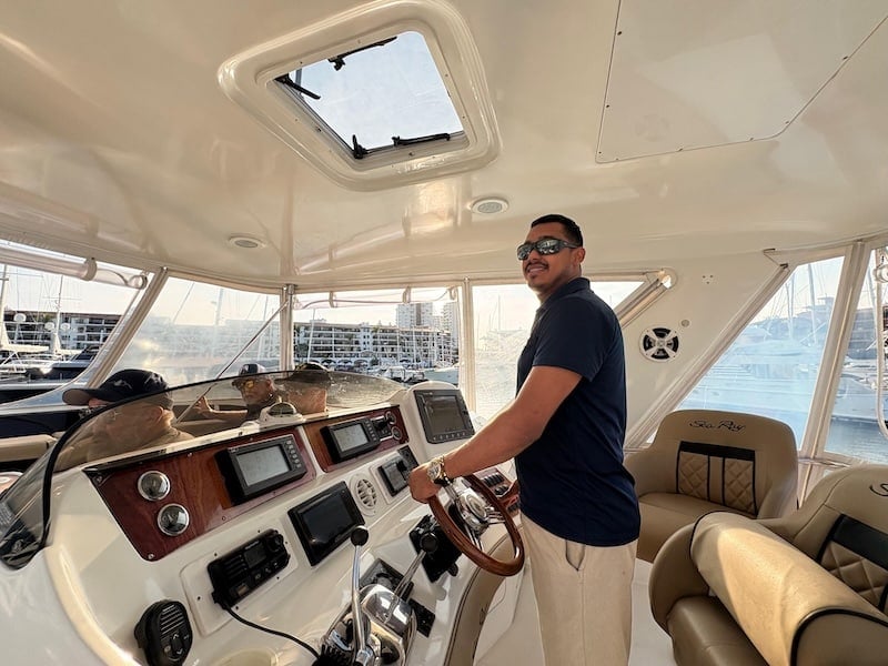 alquiler de yates crucero al atardecer