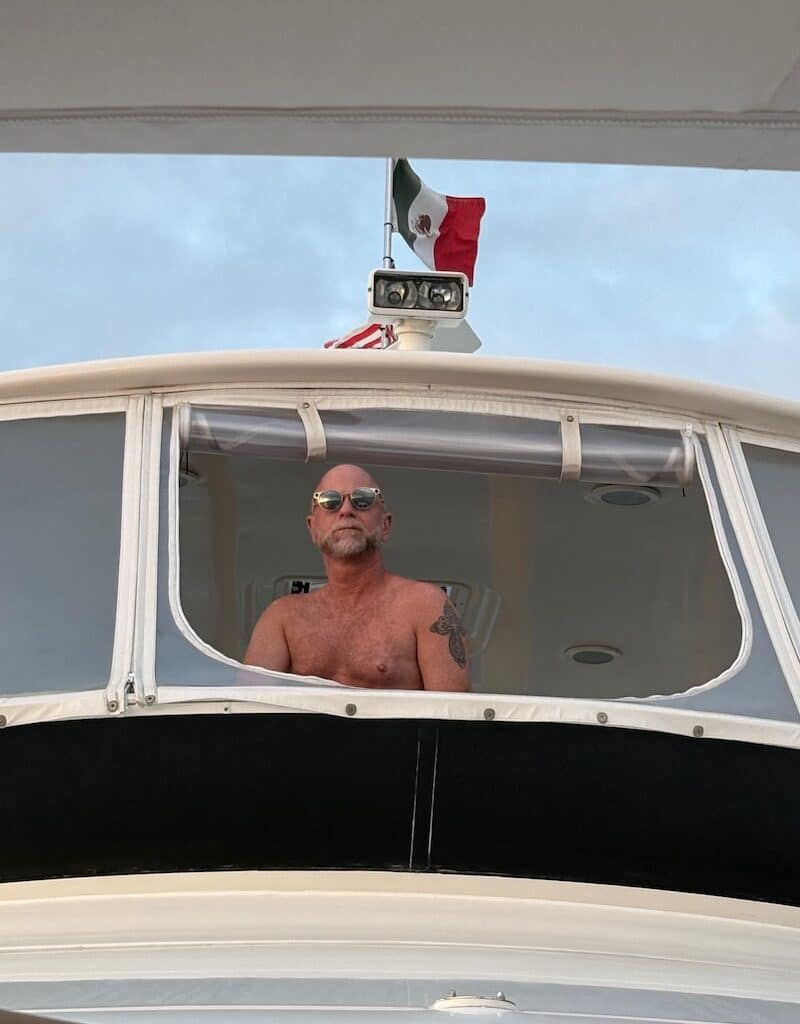 alquiler de yates crucero al atardecer