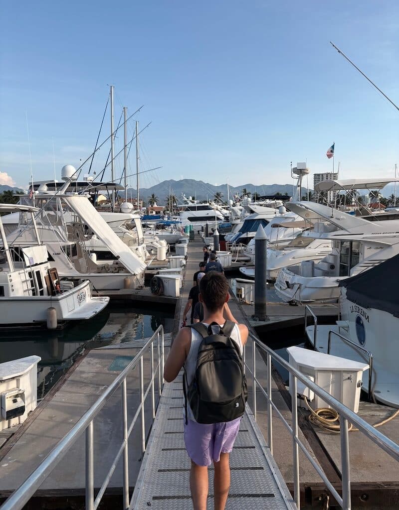 alquiler de yates crucero al atardecer