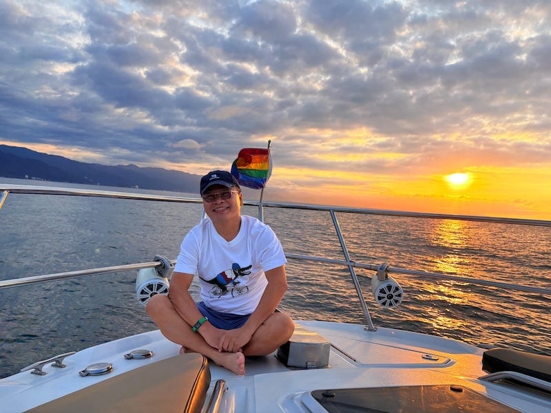 alquiler de yates crucero al atardecer